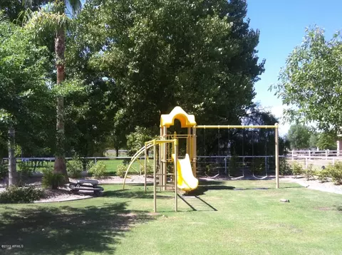 2644 E Arrowhead Trl, Gilbert, AZ 85297 photo 12