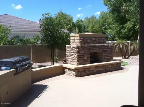 2644 E Arrowhead Trl, Gilbert, AZ 85297 photo 9