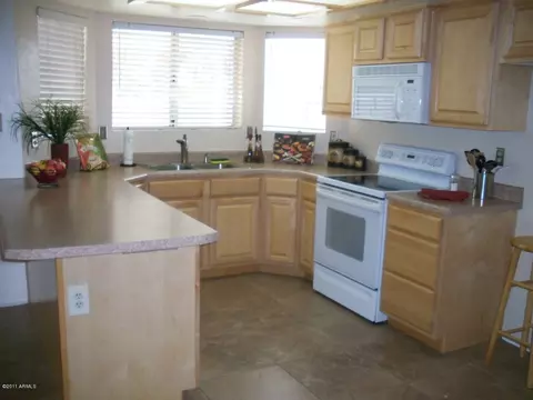 2847 E Dolphin Ave, Mesa, AZ 85204 photo 2