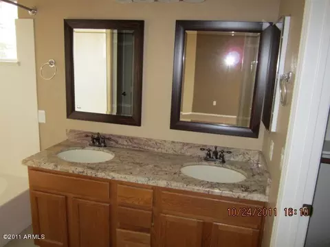 1124 W Laurel Ave, Gilbert, AZ 85233 photo 16
