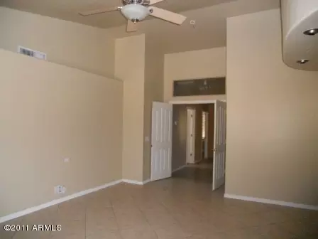 480 S Parkcrest St, Gilbert, AZ 85296 photo 4