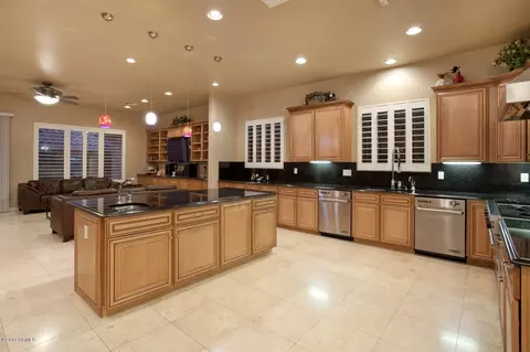 4765 E Ironhorse Rd, Gilbert, AZ 85297 photo 1