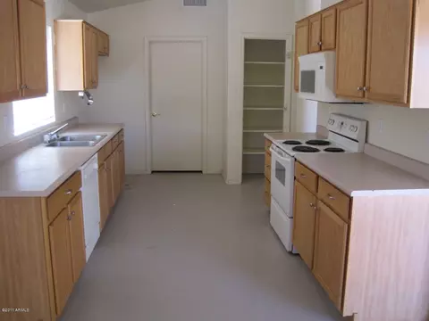 2641 E Campo Bello Dr, Phoenix, AZ 85032 photo 5