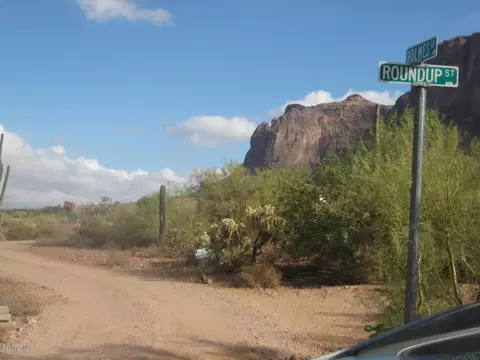 1281 N Holmes Rd, Apache Junction, AZ 85119 photo 2