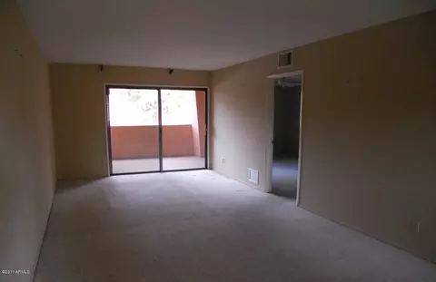 4303 E Cactus Rd #307, Phoenix, AZ 85032 photo 3