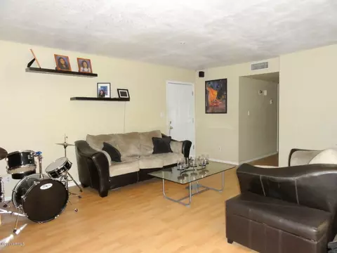 4265 E Vineyard Rd, Phoenix, AZ 85042 photo 3