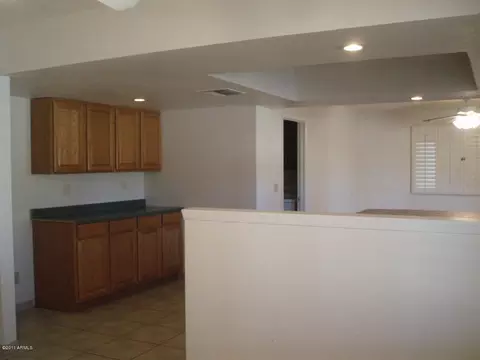 820 E Caribbean Ln, Phoenix, AZ 85022 photo 15
