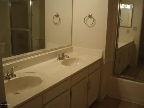 820 E Caribbean Ln, Phoenix, AZ 85022 photo 23