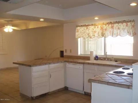 820 E Caribbean Ln, Phoenix, AZ 85022 photo 16