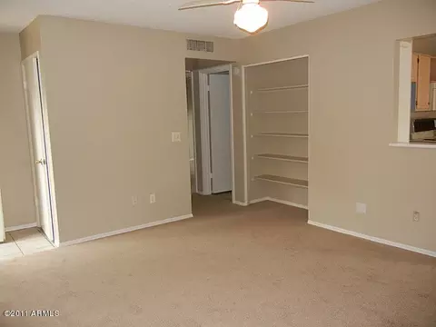 914 Escuda Dr, Phoenix, AZ 85024 photo 3