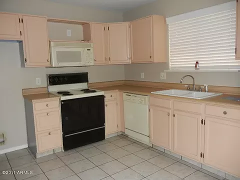 914 Escuda Dr, Phoenix, AZ 85024 photo 5