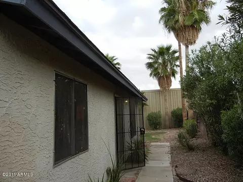 914 Escuda Dr, Phoenix, AZ 85024 photo 2
