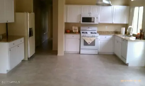 3325 E Beardsley Rd, Phoenix, AZ 85050 photo 2