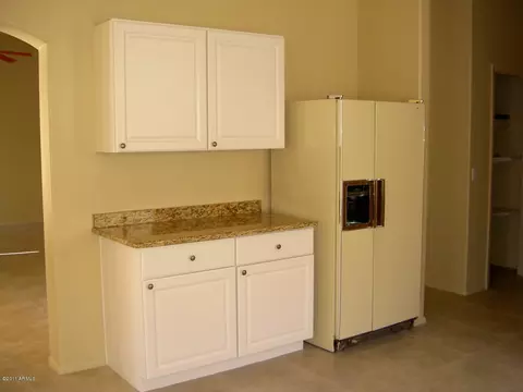 3325 E Beardsley Rd, Phoenix, AZ 85050 photo 4