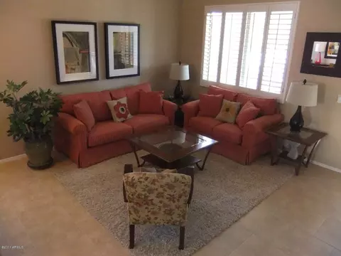 4840 E Williams Dr, Phoenix, AZ 85054 photo 2