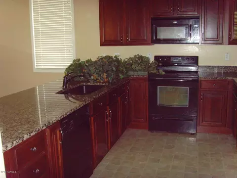 2242 E Wayland Dr, Phoenix, AZ 85040 photo 5