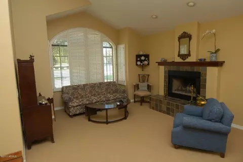 619 E Linda Ln, Gilbert, AZ 85234 photo 25
