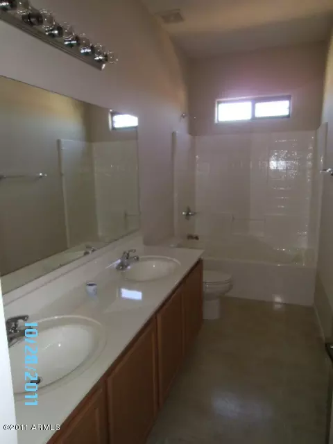 2744 E Schiliro Cir, Phoenix, AZ 85032 photo 7