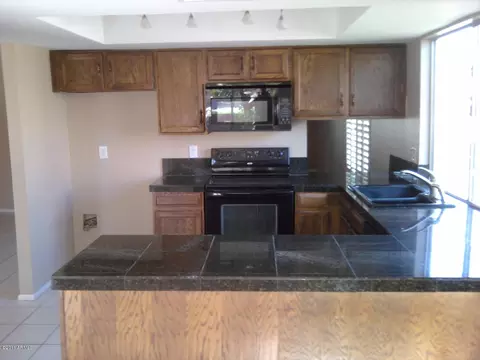 2145 E Gelding Dr, Phoenix, AZ 85022 photo 2