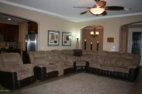 1929 E Indigo Ct, Gilbert, AZ 85298 photo 6