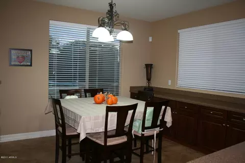 1929 E Indigo Ct, Gilbert, AZ 85298 photo 10