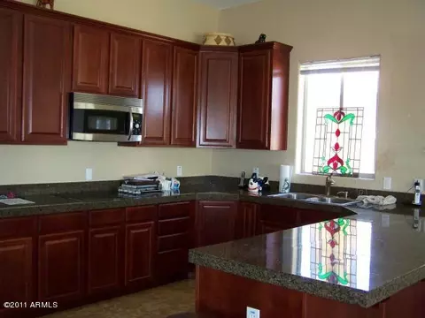1039 N Opal --, Mesa, AZ 85207 photo 3