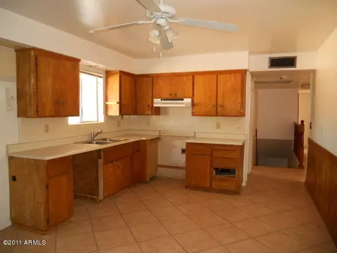 602 E 8th St, Mesa, AZ 85203 photo 3