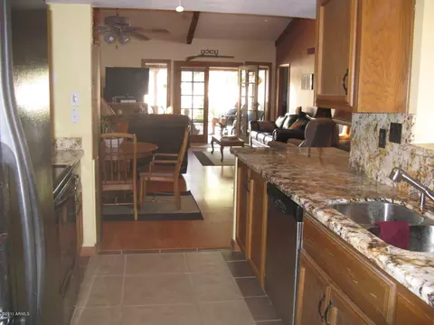 844 E Roberts Rd, Phoenix, AZ 85022 photo 29
