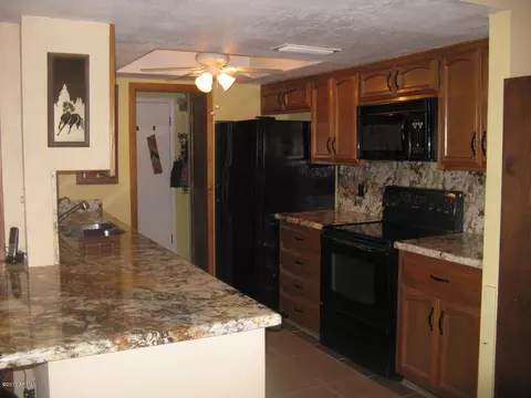 844 E Roberts Rd, Phoenix, AZ 85022 photo 28