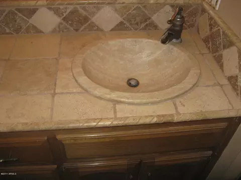 844 E Roberts Rd, Phoenix, AZ 85022 photo 38