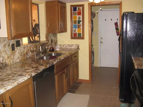 844 E Roberts Rd, Phoenix, AZ 85022 photo 27