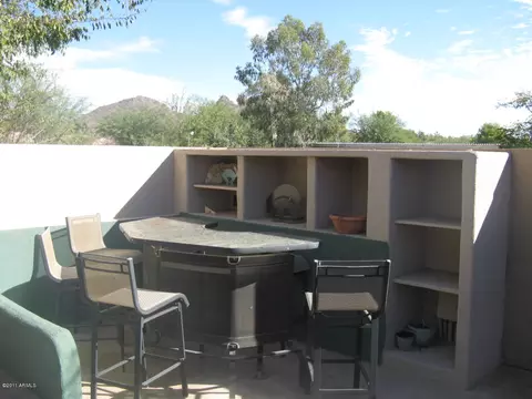 844 E Roberts Rd, Phoenix, AZ 85022 photo 6