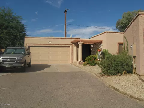 844 E Roberts Rd, Phoenix, AZ 85022 photo 1