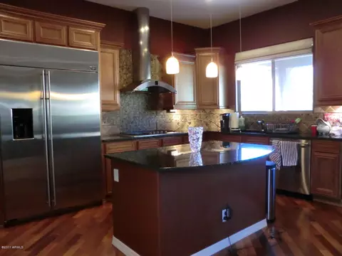 3818 E Patrick Ln, Phoenix, AZ 85050 photo 11
