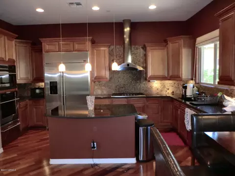 3818 E Patrick Ln, Phoenix, AZ 85050 photo 10