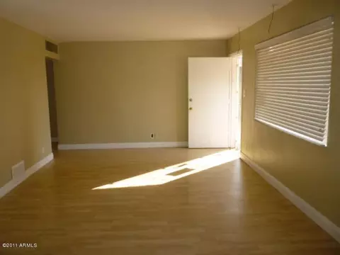 3425 N 23rd Dr, Phoenix, AZ 85015 photo 2