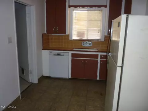 3425 N 23rd Dr, Phoenix, AZ 85015 photo 5