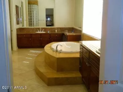 4294 E Greenview Dr, Gilbert, AZ 85298 photo 32