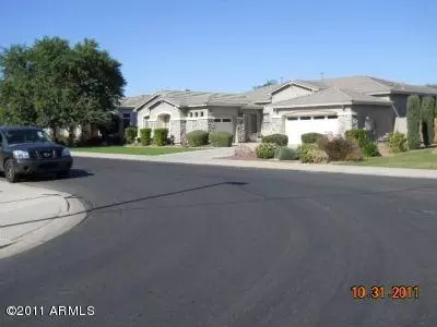 4294 E Greenview Dr, Gilbert, AZ 85298 photo 5