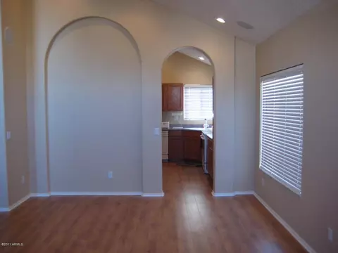 283 W Baylor Ln, Gilbert, AZ 85233 photo 4