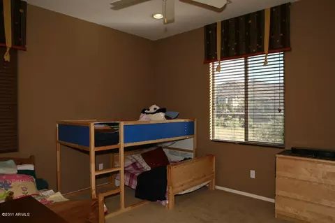 3817 E Branham Ln, Phoenix, AZ 85042 photo 9