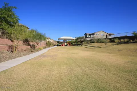3817 E Branham Ln, Phoenix, AZ 85042 photo 11