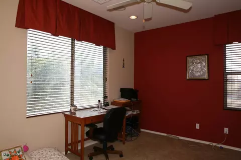 3817 E Branham Ln, Phoenix, AZ 85042 photo 8