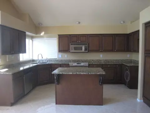 1438 S Cholla St, Gilbert, AZ 85233 photo 5