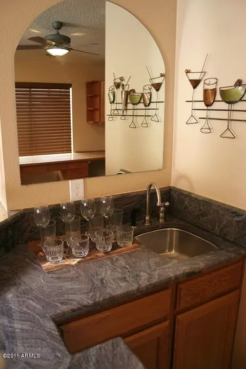 4538 E Wescott Dr, Phoenix, AZ 85050 photo 6