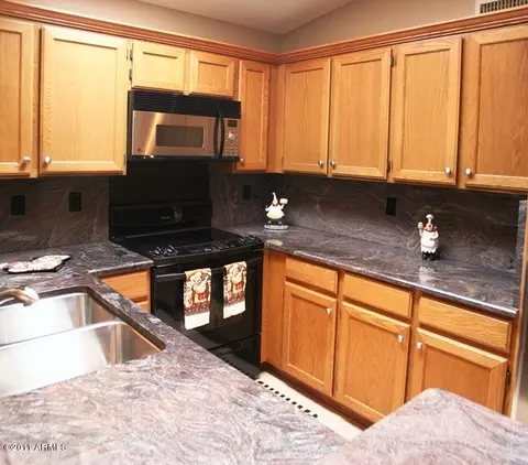 4538 E Wescott Dr, Phoenix, AZ 85050 photo 8