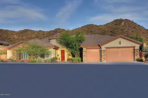 42303 N Olympic Fields Ct, Phoenix, AZ 85086 photo 2
