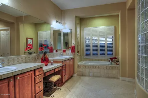 42303 N Olympic Fields Ct, Phoenix, AZ 85086 photo 14