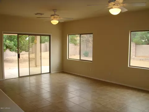 2889 E Cathy Dr, Gilbert, AZ 85296 photo 5
