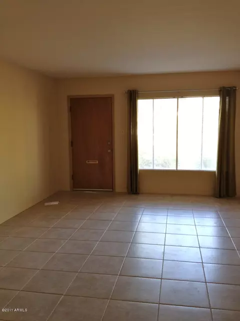 1025 E Broadmor Dr, Tempe, AZ 85282 photo 4